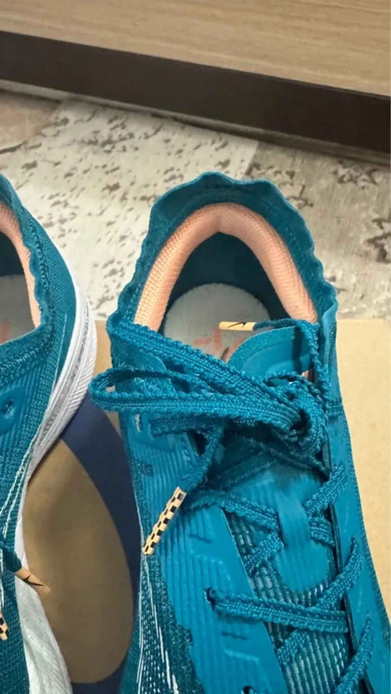 Saucony Vaporfly Next% 2 bike usato — immagine 8 di 14