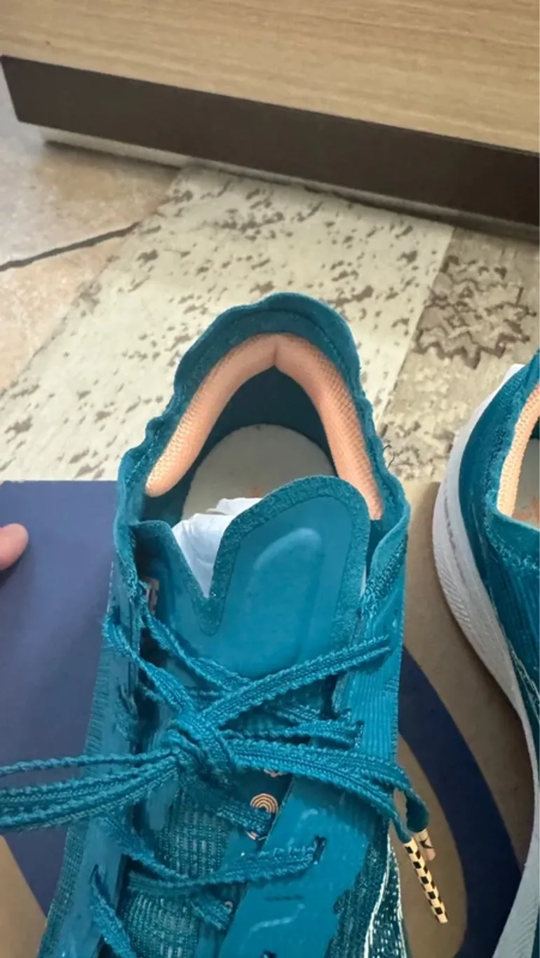 Saucony Vaporfly Next% 2 bike usato — immagine 7 di 14