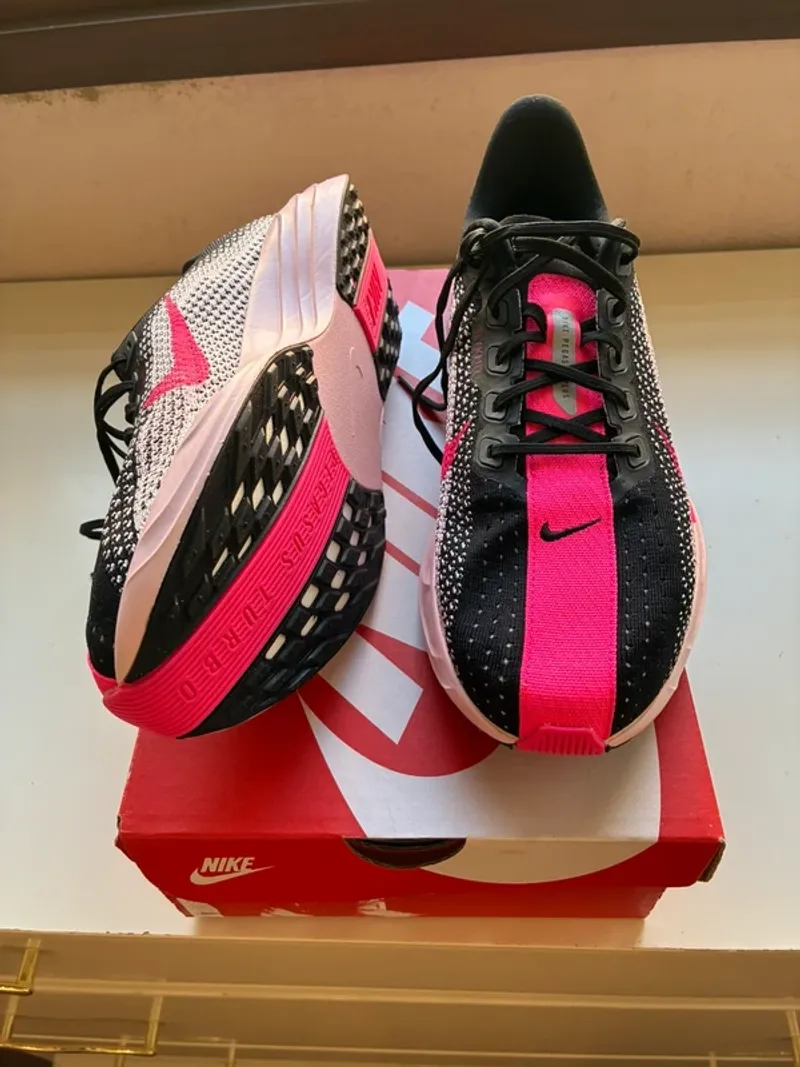 Käytetty Pegasus 41 Premium Running Shoes