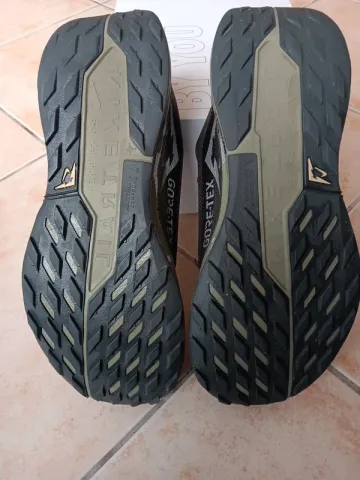 Pegasus React Trail Gore-Tex bike d'occasion — image 5 sur 9