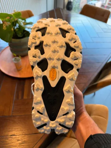 Used Hoka Speedgoat 7 bike — image 4 of 5