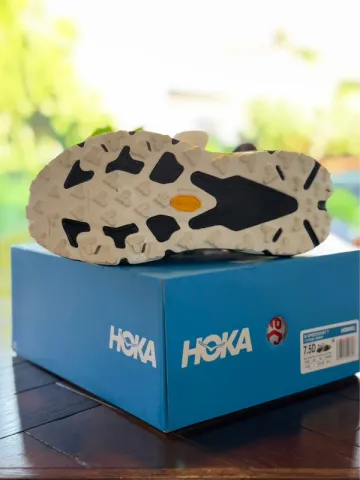 Used Hoka Speedgoat 7 bike — image 3 of 5