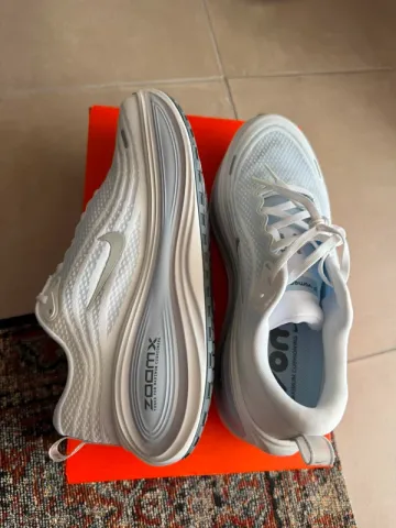 Tweedehands Nike Vomero plus bike — afbeelding 4 van 7