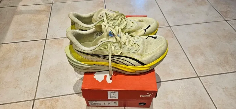 Used Deviate Nitro 4 Running Shoes