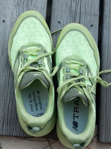 Used New Balance Fresh Foam X Hierro v9 bike — image 6 of 15