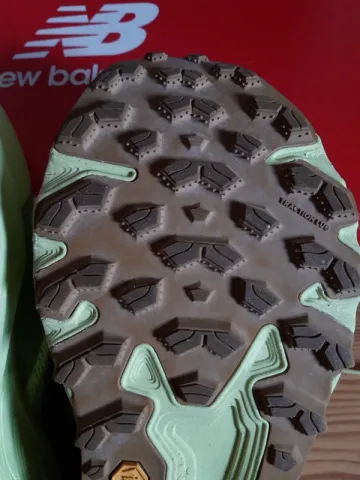 Used New Balance Fresh Foam X Hierro v9 bike — image 10 of 15