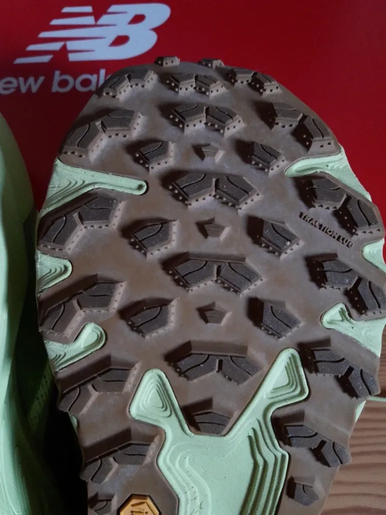 Used New Balance Fresh Foam X Hierro v9 bike — image 10 of 15