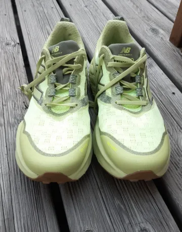 Used New Balance Fresh Foam X Hierro v9 bike — image 5 of 15
