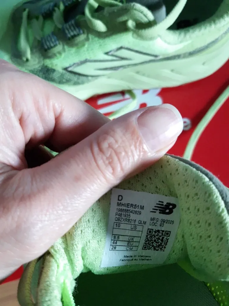 Used New Balance Fresh Foam X Hierro v9 bike — image 7 of 15