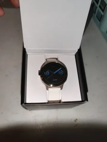 Garmin Venu 4 bike d'occasion — image 3 sur 6