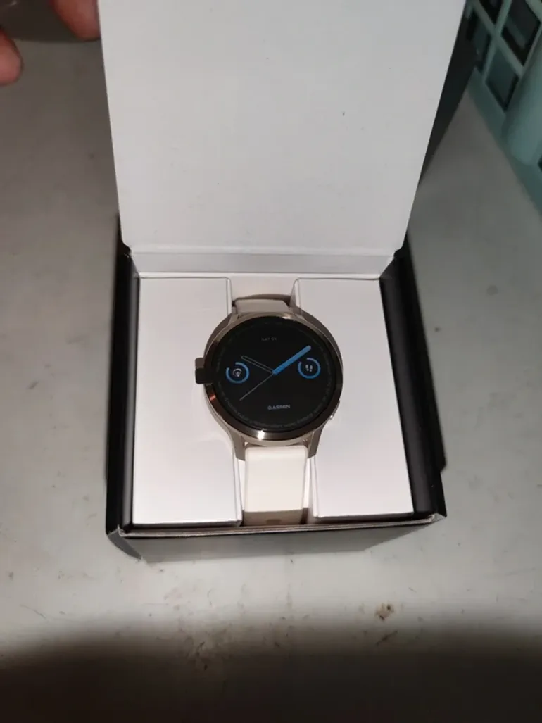 Garmin Venu 4 bike d'occasion — image 3 sur 6