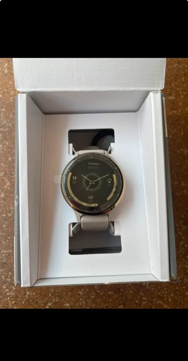Used Garmin Venu 3s Electronics