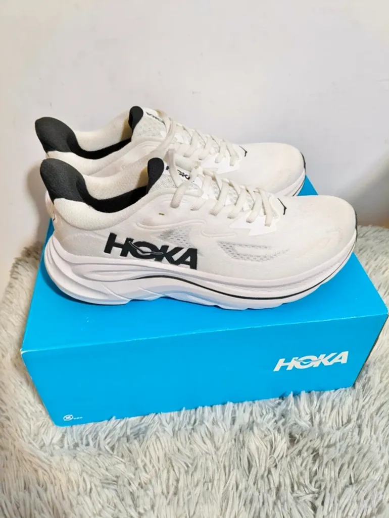 Used Hoka Clifton 9 bike — image 3 of 3