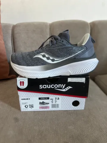 Saucony Running Shoes bike usato — immagine 1 di 8