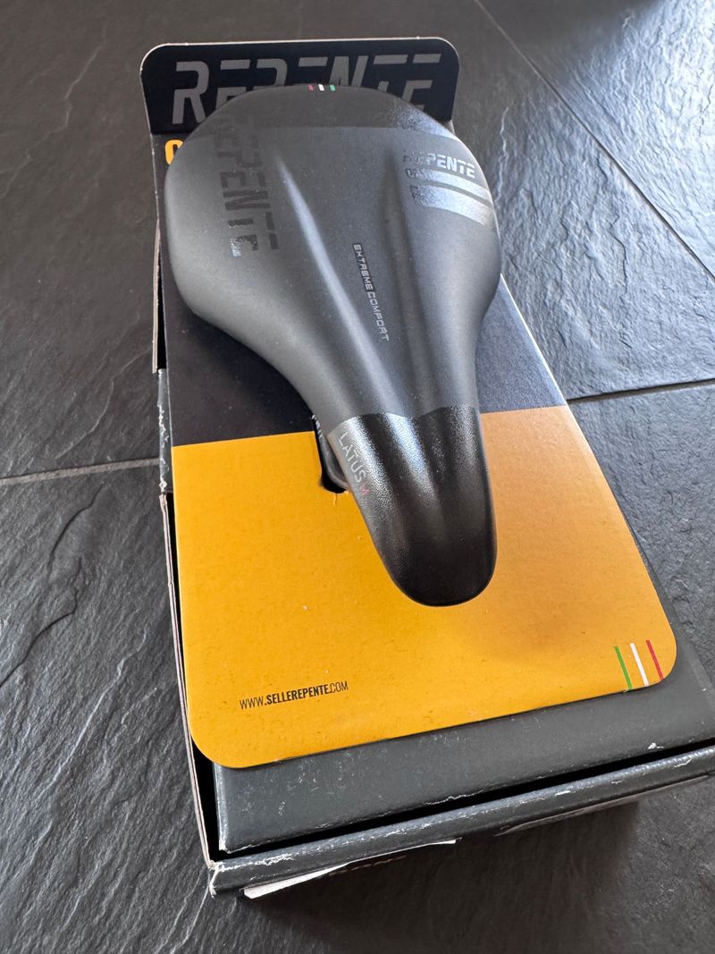 Selle Repente Latus M, 50% off! 2025 Saddles & Seatposts d'occasion