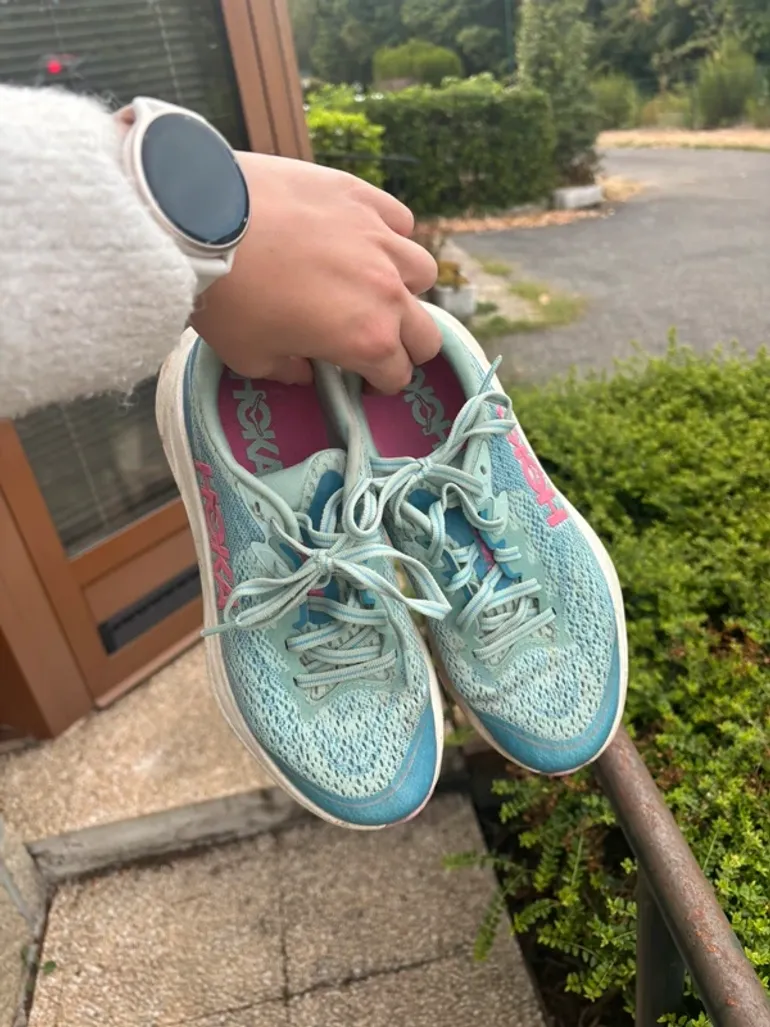 Hoka Laufschuhe bike usato — immagine 3 di 6