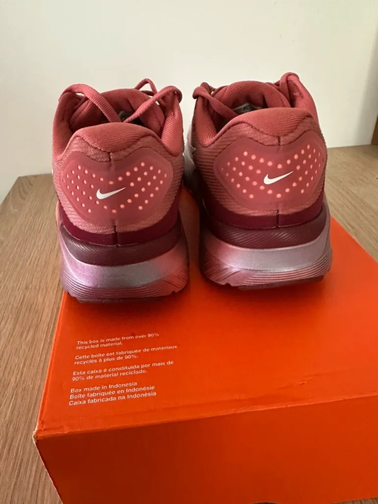Nike Structure 26 SE bike usato — immagine 3 di 8