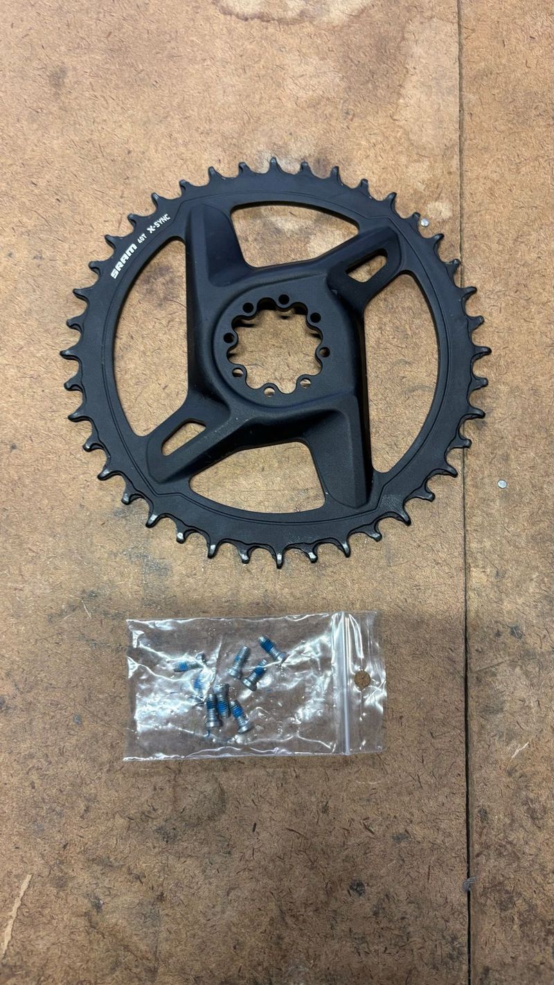 Used Sram Rival 40T Chainring 2024 Drivetrain & Pedals