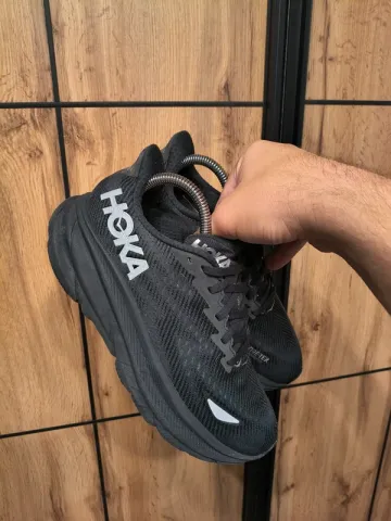 Hoka Clifton 9 GTX bike usato — immagine 4 di 12