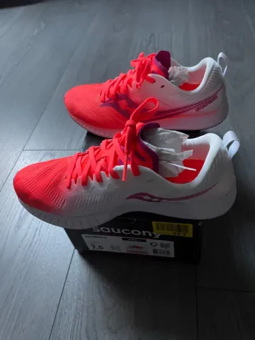 Saucony Fastwitch 9 bike usato — immagine 3 di 12