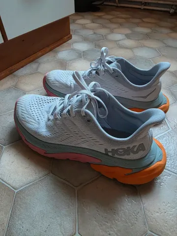 Gebrauchtes Hoka Laufschuhe bike — Bild 1 von 6