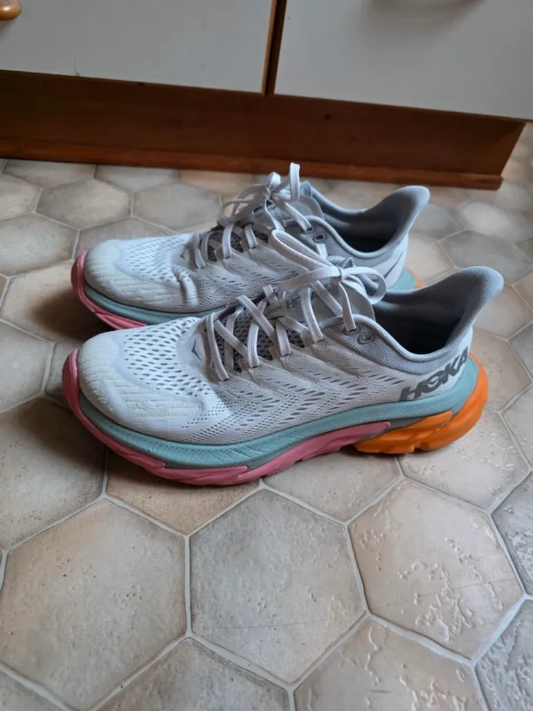 Gebrauchtes Hoka Laufschuhe bike — Bild 2 von 6