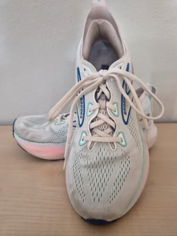 Used Brooks Glycerin GTS 22 bike — image 1 of 3