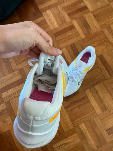 Używany Nike Quest 5 PRM bike — zdjęcie 3 z 4