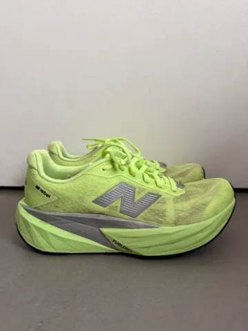 New Balance Rebel V5 bike de segunda mano — imagen 1 de 6