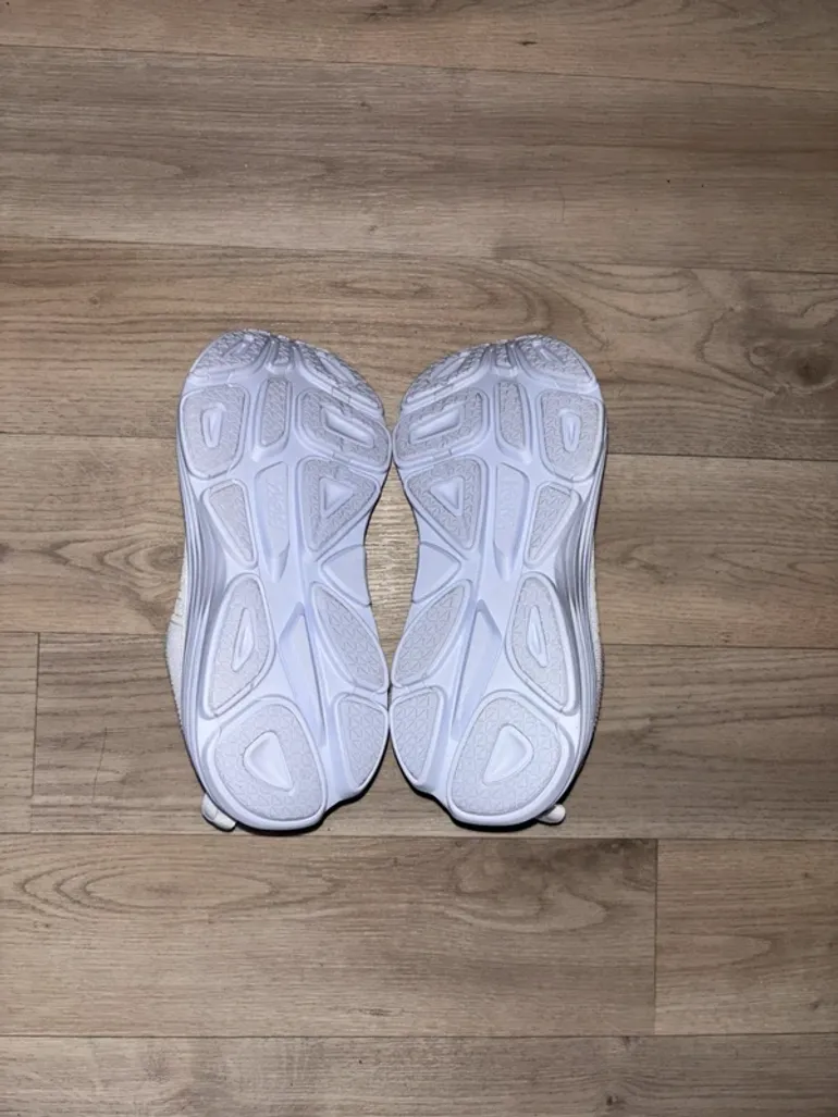 Używany White Hoka Bondi 8 bike — zdjęcie 3 z 3