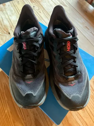 Used Hoka Speedgoat 5 GTX bike — image 6 of 10
