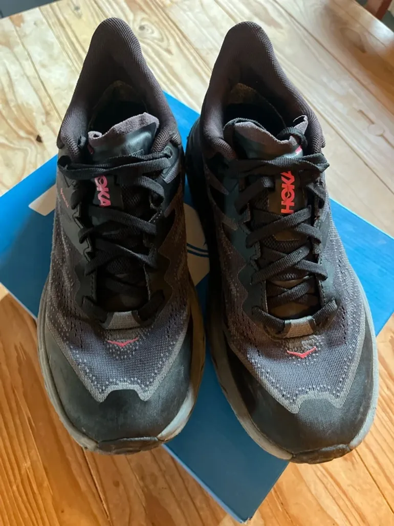 Used Hoka Speedgoat 5 GTX bike — image 6 of 10