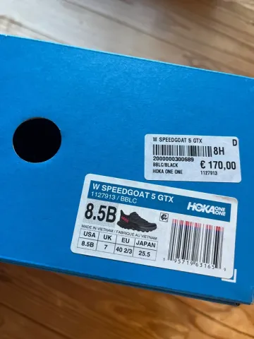 Used Hoka Speedgoat 5 GTX bike — image 7 of 10