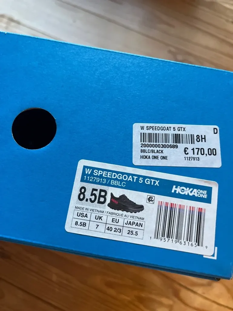 Used Hoka Speedgoat 5 GTX bike — image 7 of 10