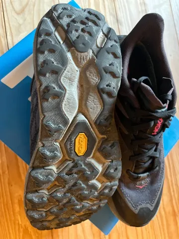 Used Hoka Speedgoat 5 GTX bike — image 5 of 10