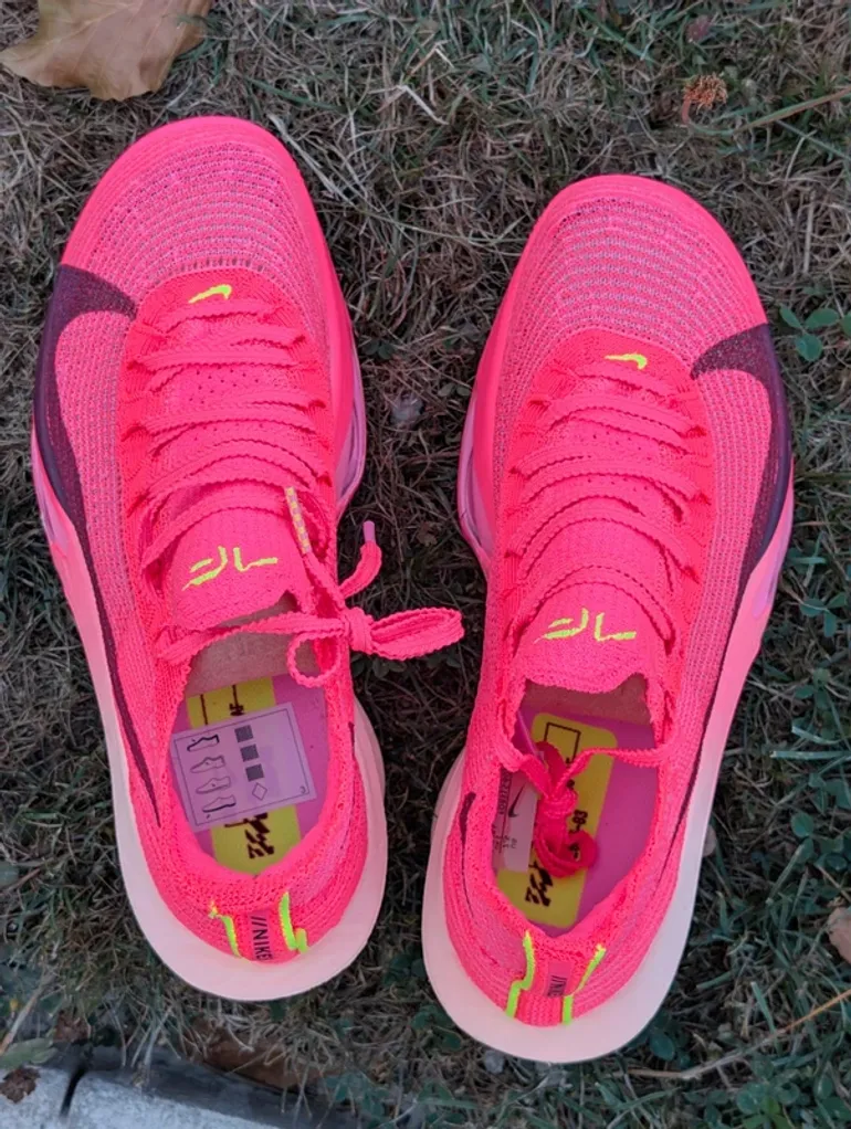 Used Nike Air Zoom Alphafly Next% 3 bike — image 5 of 9