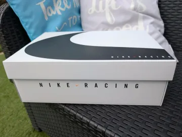 Used Nike Air Zoom Alphafly Next% 3 bike — image 8 of 9