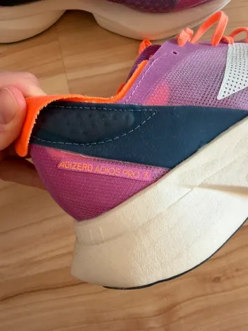 Used Pro Adizero Adios 3 bike — image 2 of 3