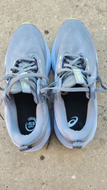 Used Asics Novablast 5 bike — image 2 of 8