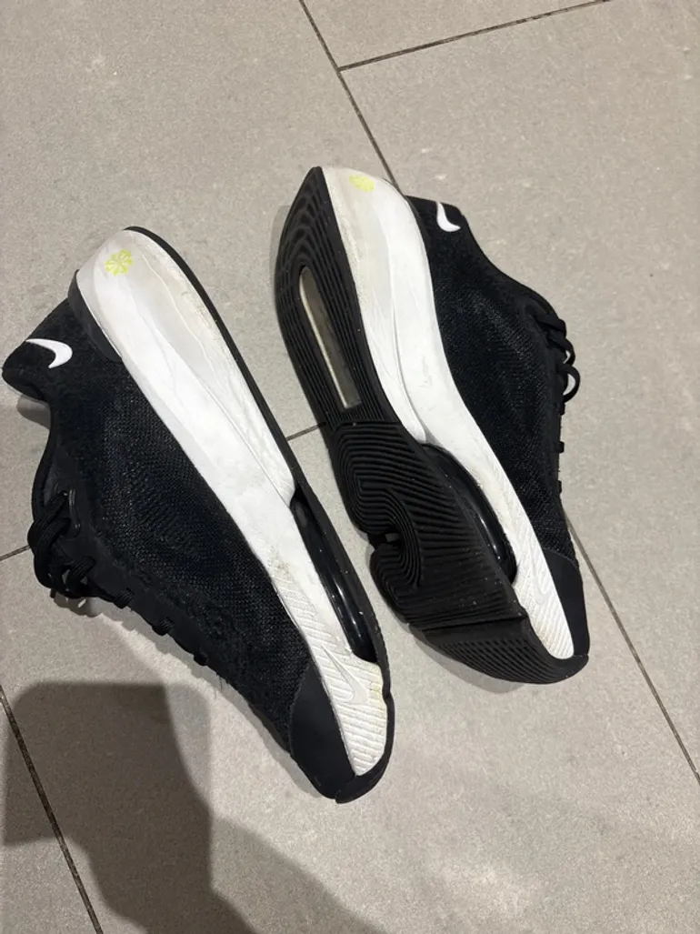 Used Nike Sportschuhe Damen bike — image 4 of 6