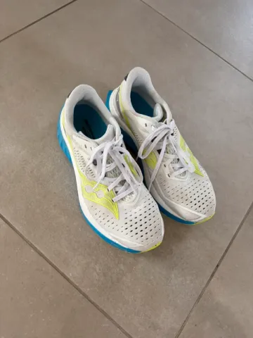 Saucony Endorphine Speed 4 bike usato — immagine 1 di 5