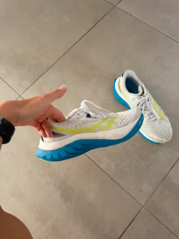 Saucony Endorphine Speed 4 bike usato — immagine 2 di 5