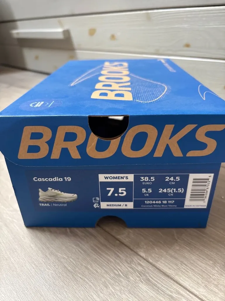 Used Brooks Cascadia 19 bike — image 5 of 6