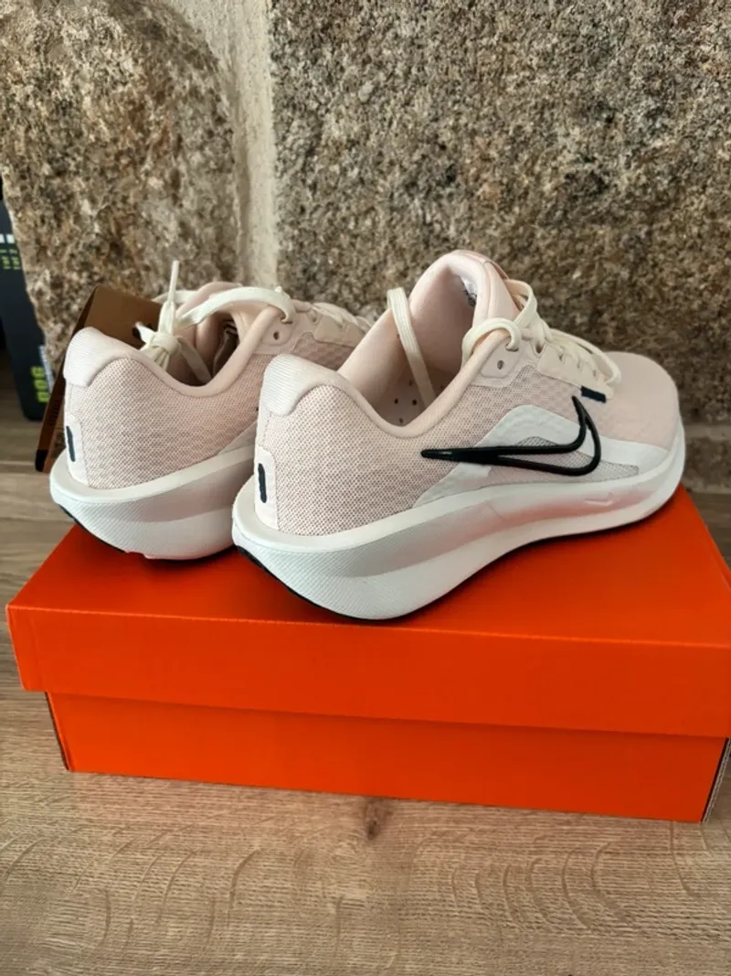 Brugt Nike Downshifter 13 Running Shoes