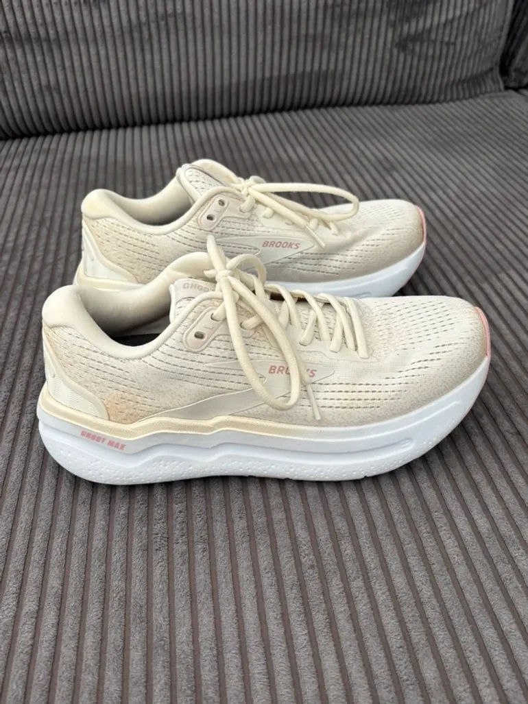 Used Brooks Ghost Max 2 bike — image 2 of 9