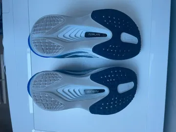 Tweedehands Nike Zoom Fly 6 bike — afbeelding 7 van 9