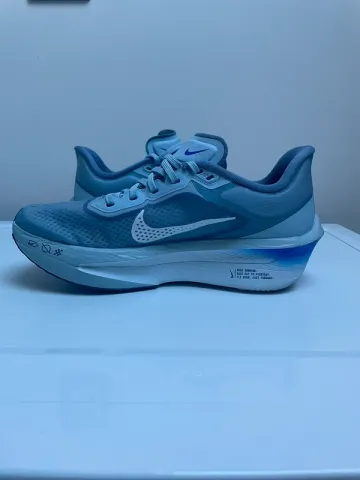 Tweedehands Nike Zoom Fly 6 bike — afbeelding 2 van 9