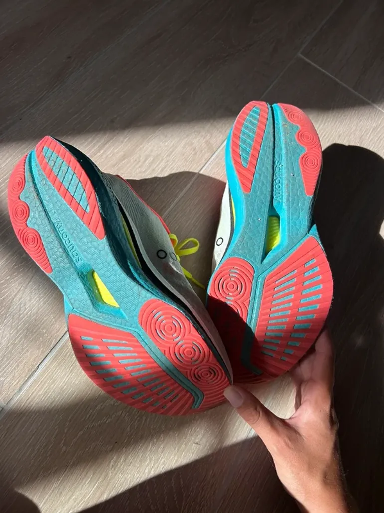Saucony Endorphin Speed 5 2026 bike usato — immagine 3 di 6
