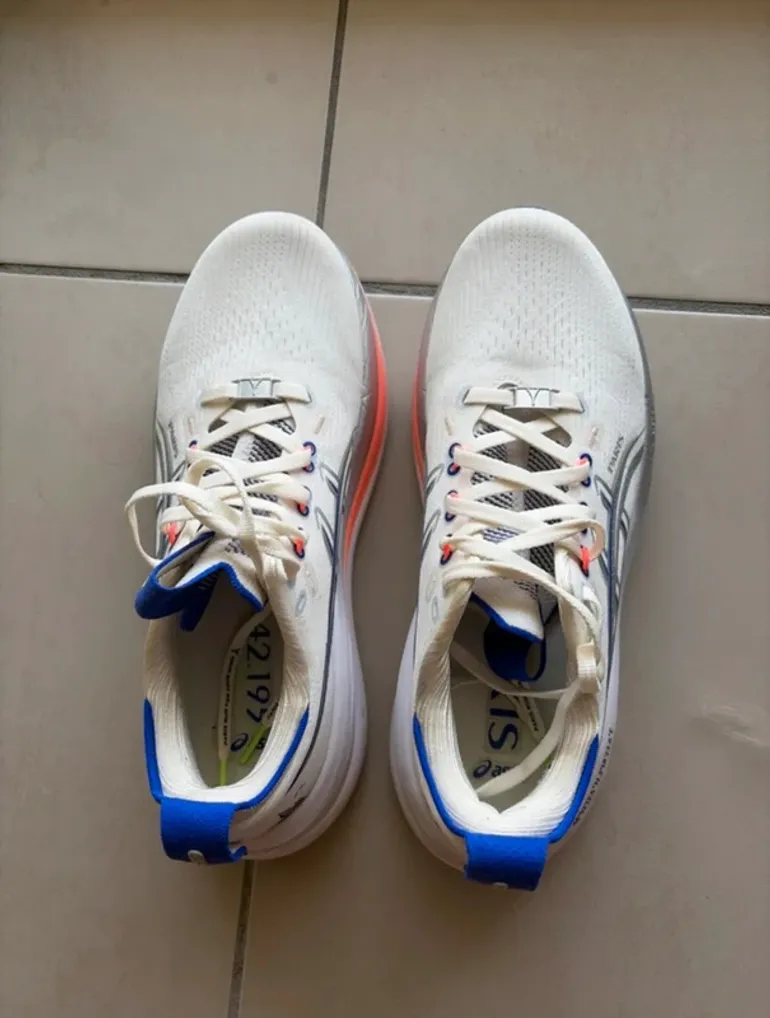 Käytetty Asics Gel-Nimbus 28 2026 bike — kuva 3 / 3