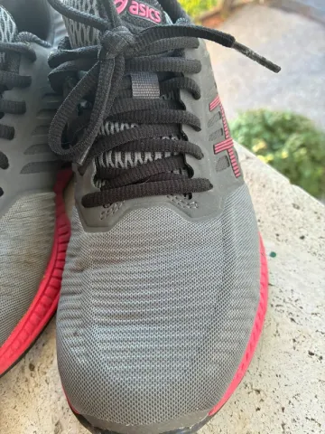 Used Asics fuzeX bike — image 4 of 9